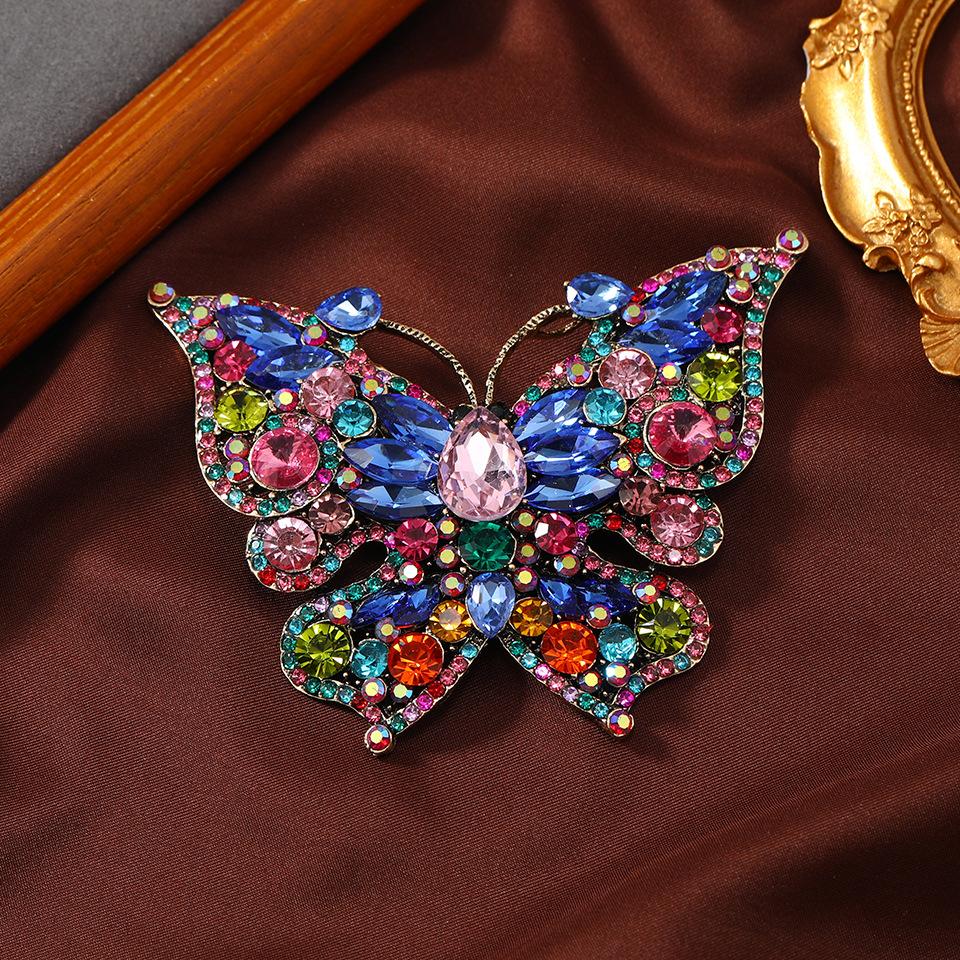 Elegant Women Girls Fashion Exquisite Crystal Butterfly Brooch Pin Classic High-end Lady Rhinestone Vintage Badges Jewelry