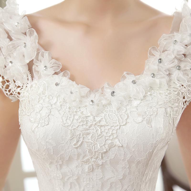 2025 Spring Plus Size Floral One-Shoulder Wedding Gown with Slimming Design