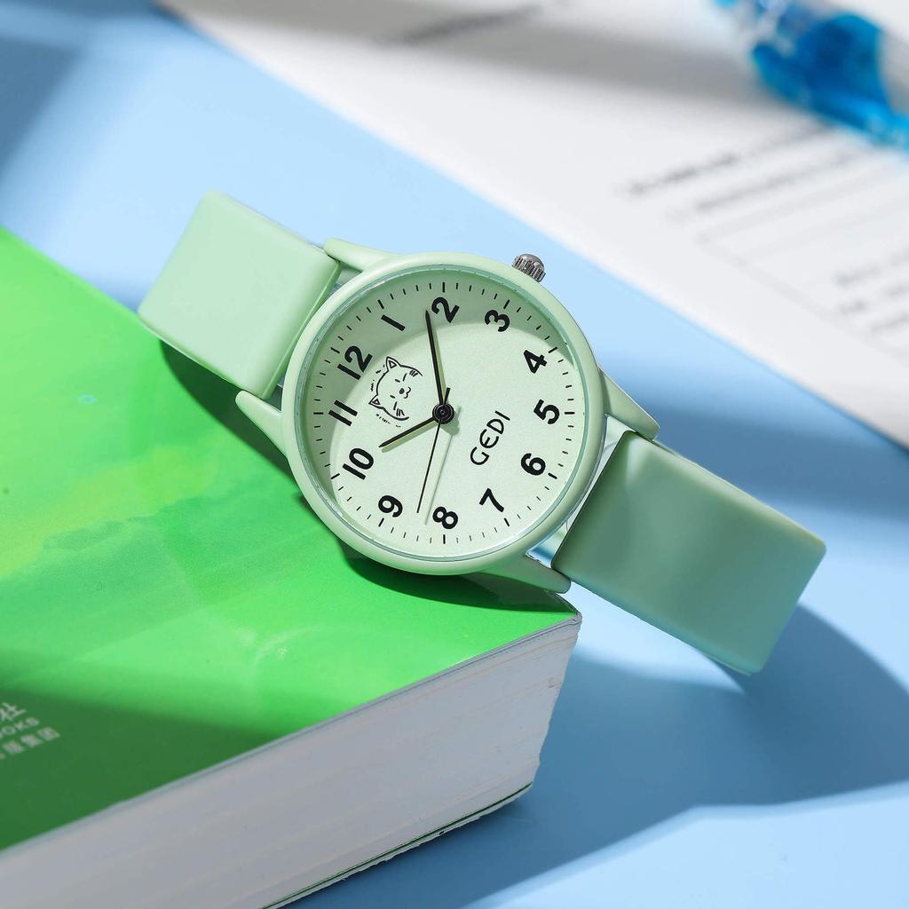 Candy Color Silicone Student Watch Compact Cartoon Round Dial Quartz Watch Ladies Waterproof Watch