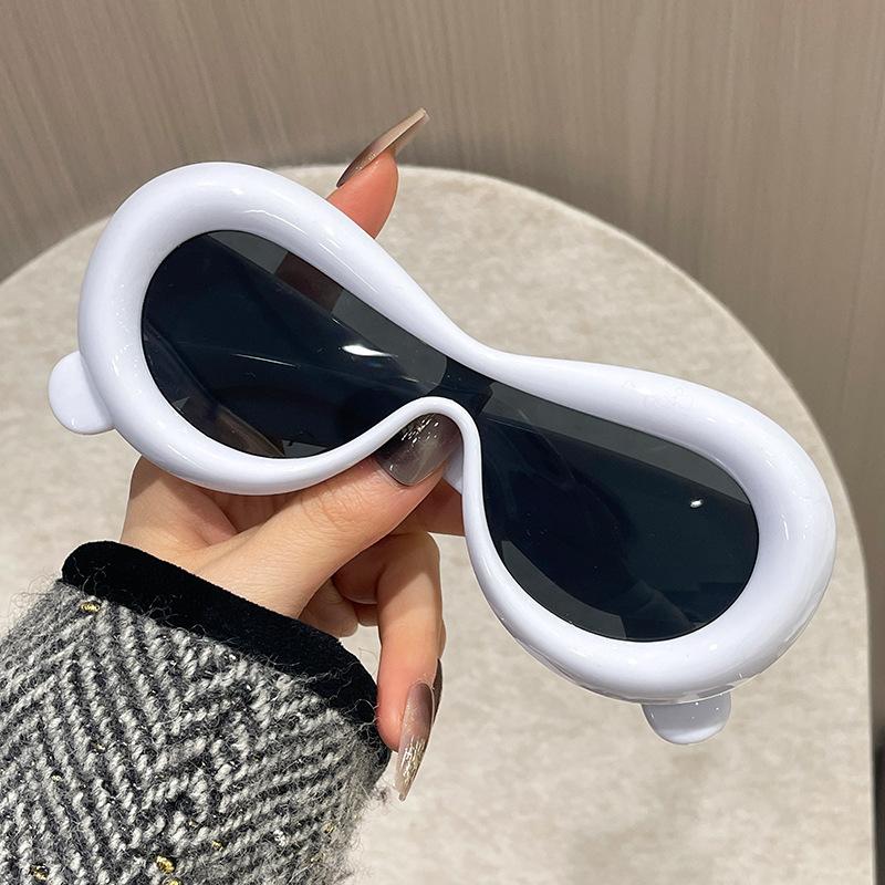 New in Oval Sunglasses for Men Women Fashion Retro Brand Design Shades Eyewear Female Candy Color Goggle Sun Glasses