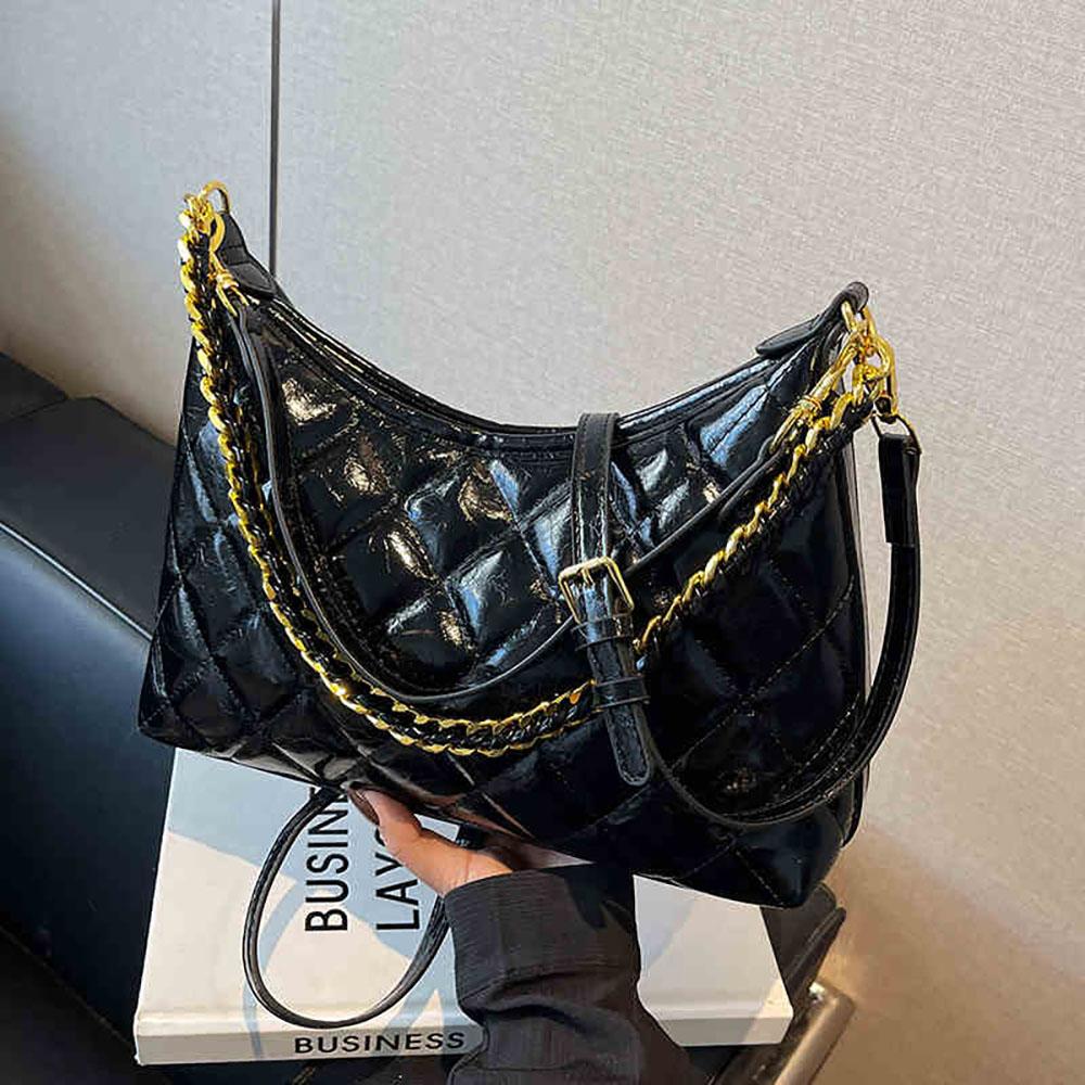 Women Chains Shoulder Bags Trendy Diamd Lattice Thread Underarm Bag Luxury Designer Lady Oil Wax Leather Large Capacity Totes