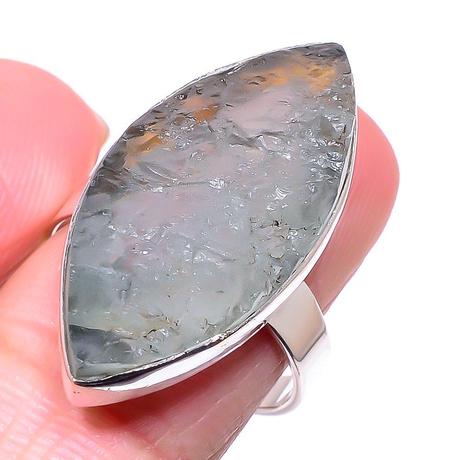 

Natural Aquamarine Rough Gemstone 925 Solid Sterling Silver Gift Ring S.9 L6n13
