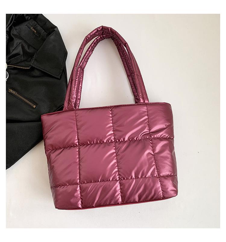 

Korean Style 2024 Chic Women s Cotton Padded Shoulder Bag - Lightweight, Fashionable, Bucket Bag