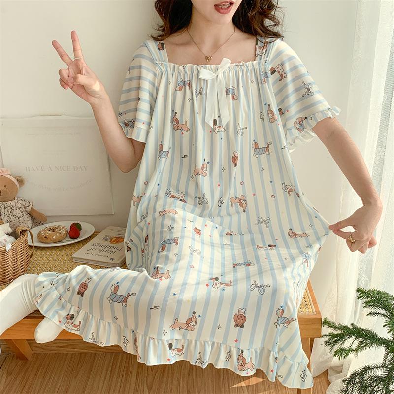 Women's Plus Size Ice Silk Nightdress - Summer Over-the-Knee, High-End, Loose Fit, Thin Section for Sizes Up To 300 Jin