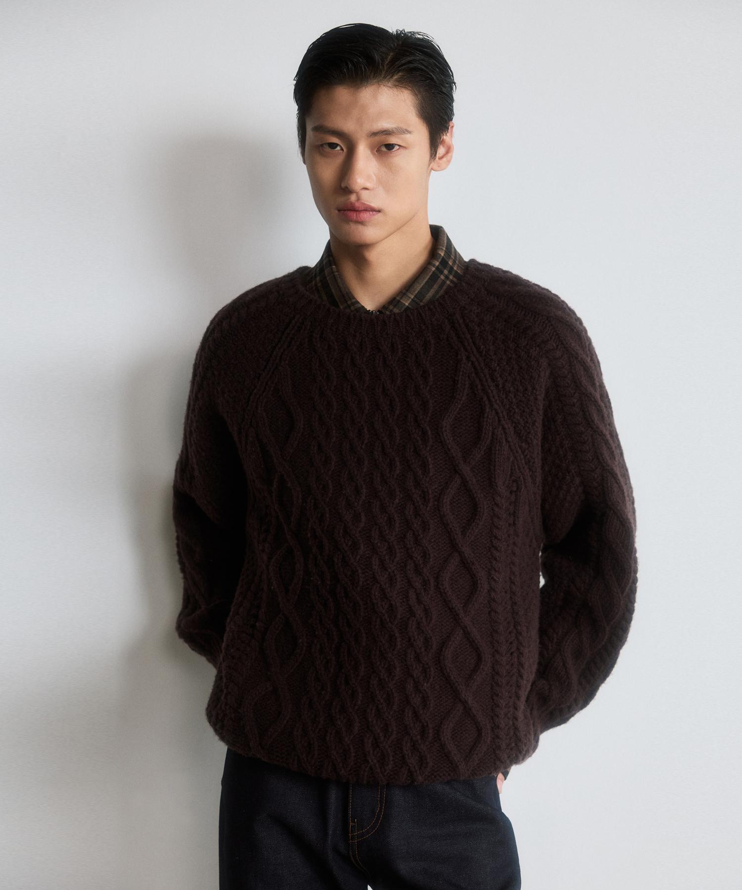The Dusty White Brown Fine Wool Cable Knit Sweater M