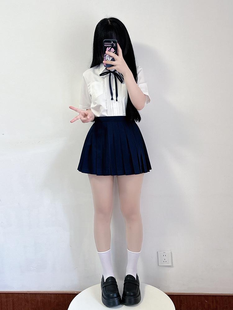 Women's Original Solid Color Pleated Skirt: Short, Medium, and Long Options for Student Graduation Photos