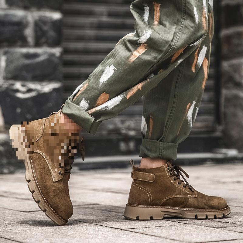 Men's British Style Mid-Top Martin Boots, 2024 Winter Edition: Versatile, Thick-Soled, Plus-Velvet Desert Work Shoes.