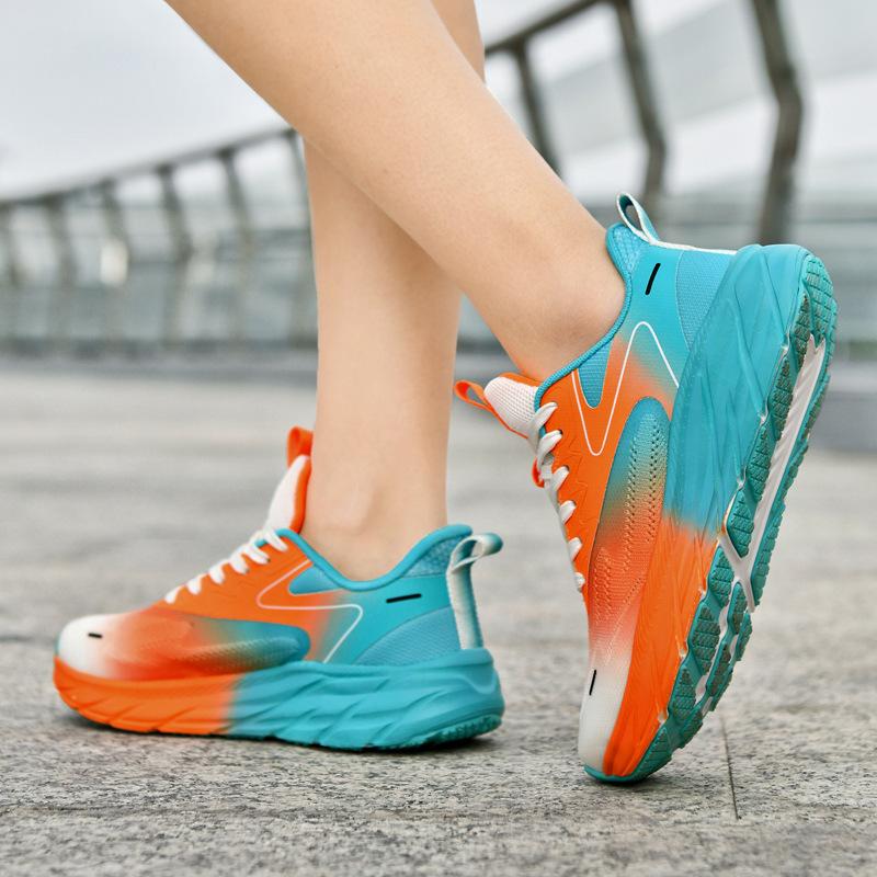 Couple sports shoes new fashion breathable casual shoes large size trend lightweight running shoes men and women