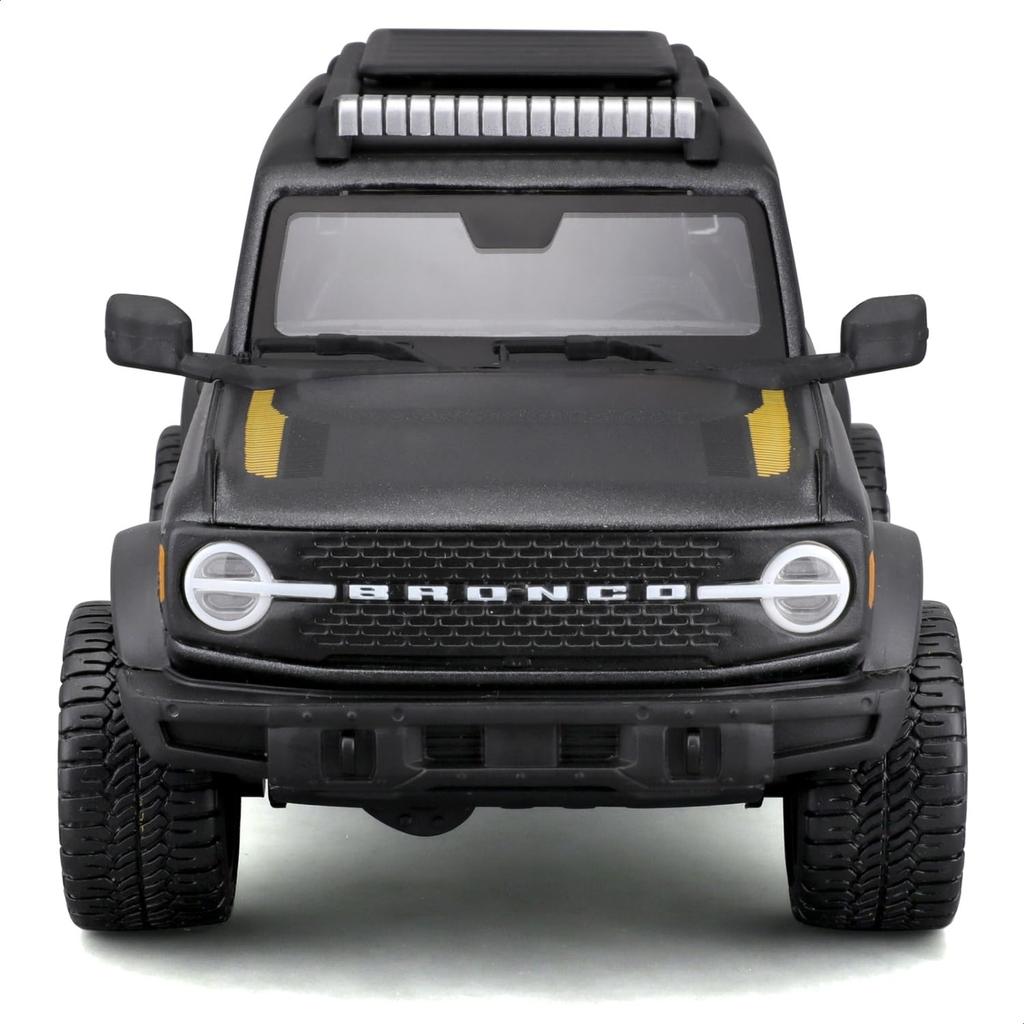 Maisto 1/24 Scale Ford Bronco Badlands 2021 Gray Custom Off-Road Series Sand / Diecast Model Car (Finished) 32541