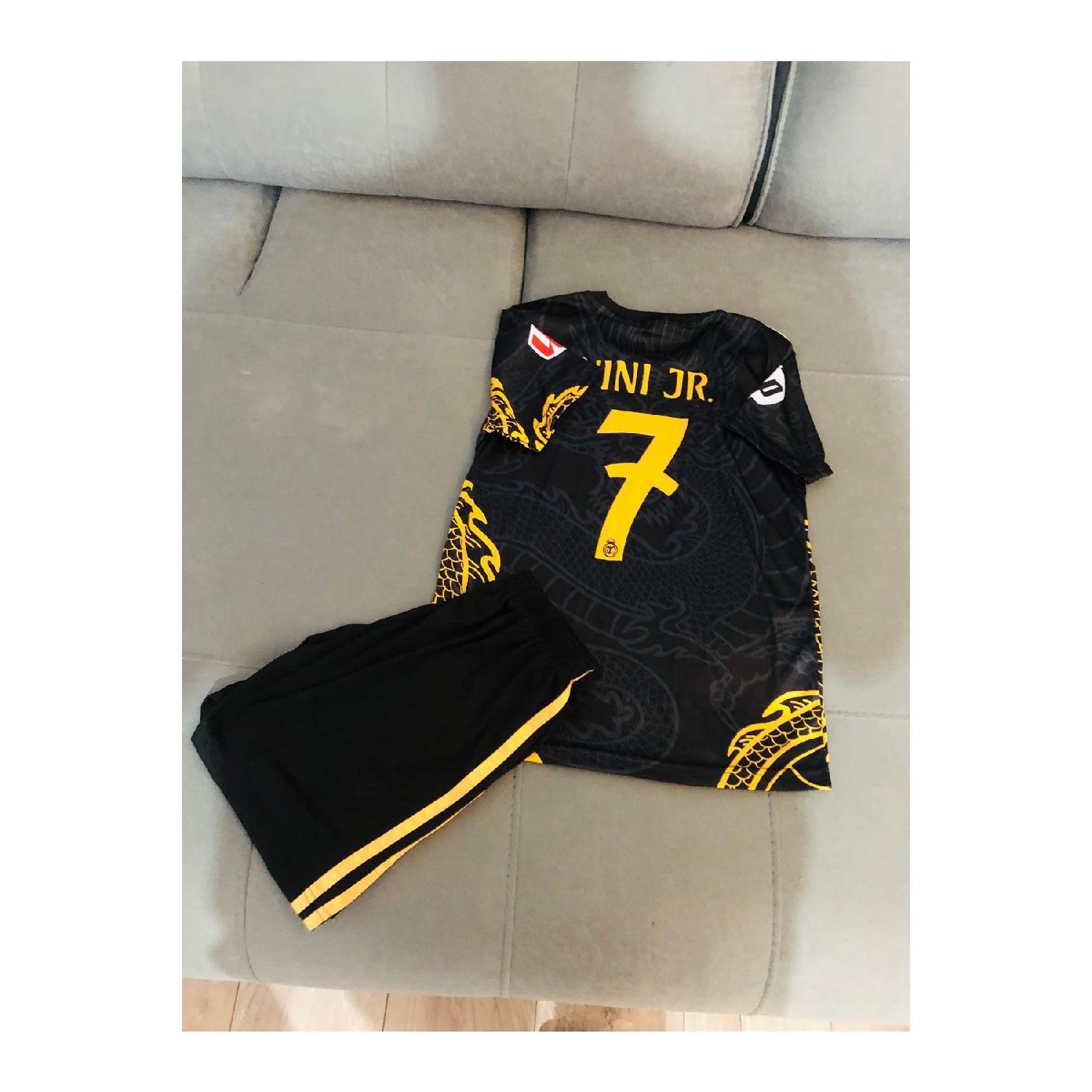 

Детская майка футбольной команды Мадрида S чёрный