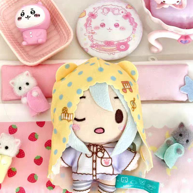 Boneco de Pelúcia Feijão Project SEKAI Hatsune Miku: Shinonome Akito, Kusanagi Minato, Aoyagi Touya