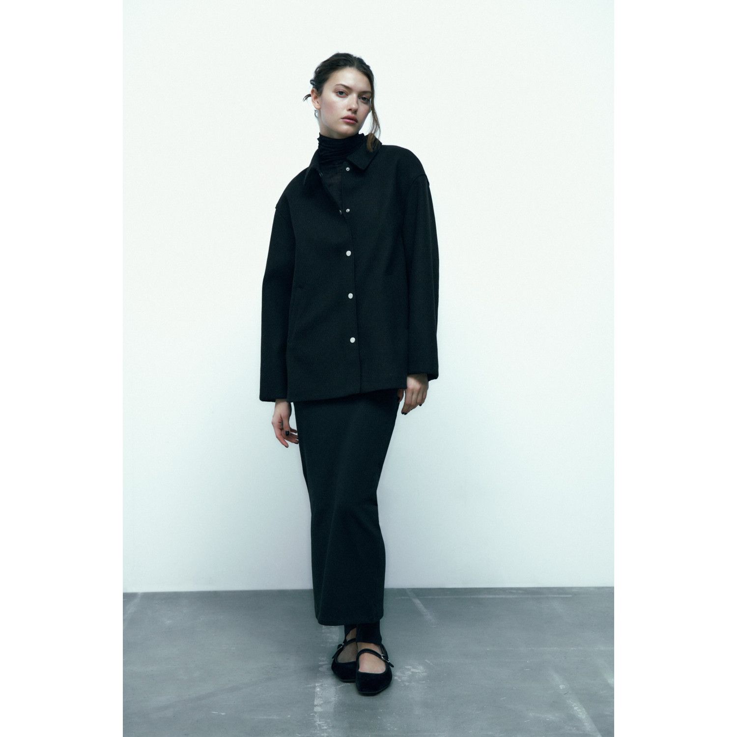 

OVERSIZE OVERSHIRT WITH BUTTONS