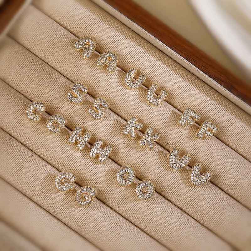 

HECHENG, Exquisite 18K Golden Plated Letter Ear Studs, Tiny A-Z Initials Earrings Inlaid With CZ Stone Luxury Women s Zircon F золотой