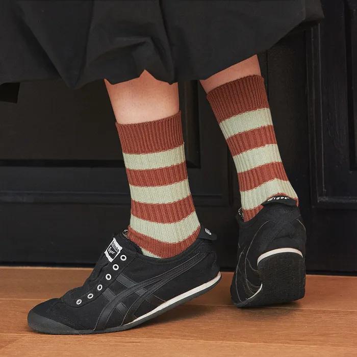 STW242-1 Rugby Stripe Cotton Socks: Choco