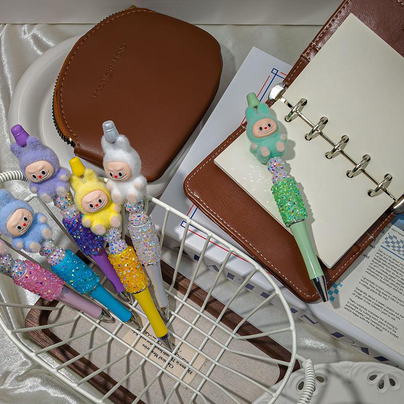 1 kus Flocking Labubu Kawaii Korálkové šňůrkové pero Roztomilá kreslená kuličková tužka Studentské psací potřeby Kancelářské potřeby Dárky