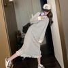 Gestreiftes langes Knielanges Kleid Herbst und Winter Koreanische Version Locker Quaste Faul Außenbekleidung Langarm T-Shirt Pullover Rock Trend