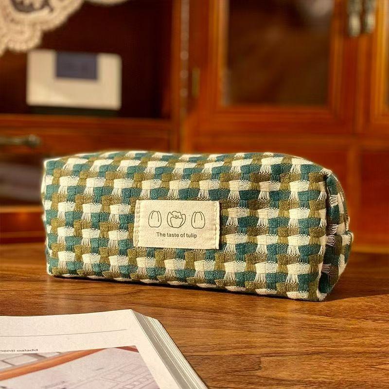 Crocheted Stylish Pencil Case—Cute and Minimalist Storage Pencil Case for Students—Large-Capacity Stationery Organizer