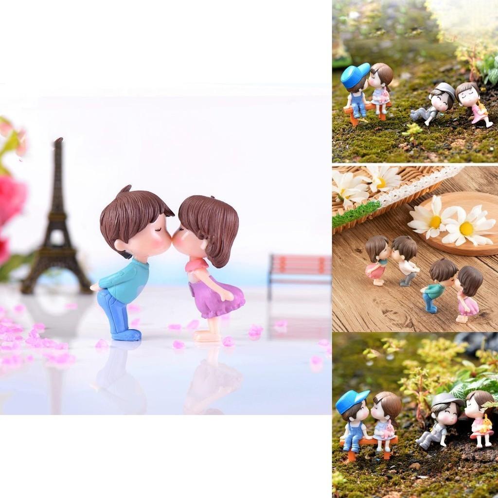 Charming Bench Couple Kissing Dolls Set For Exquisite Miniature Garden Decor