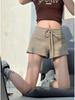 Shorts de Outono de Cintura Alta Estilo Street com Fenda e Cordão