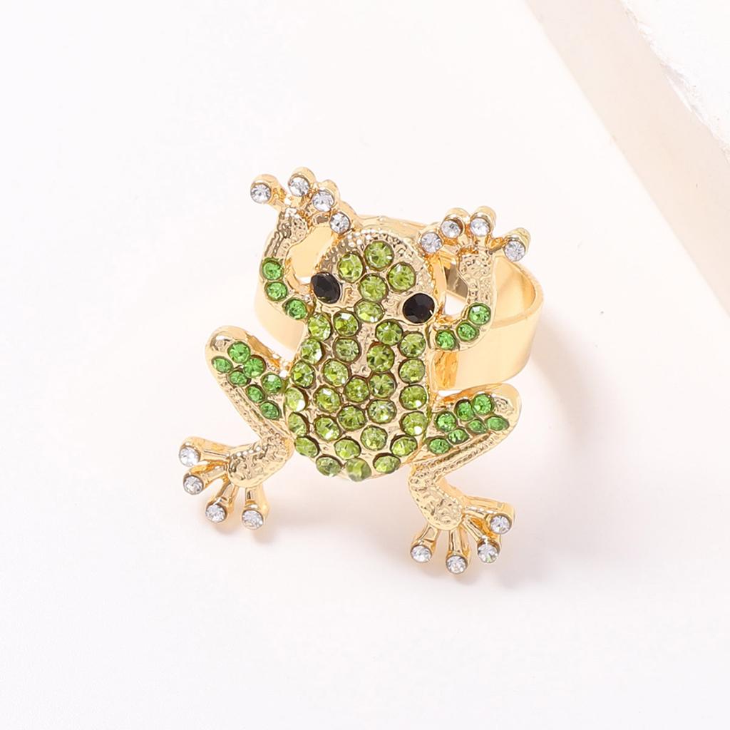 Fashion trend, summer atmosphere, creative, full of diamonds, frog live ring, niche personality, exquisite and elegant woman