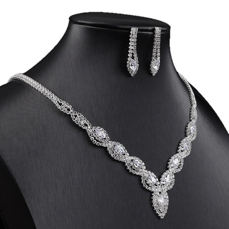 High-end Light Luxury Zircon Necklace Women's Water Drop Fringed Earrings Jewelry Set Cold Wind Collarbone Hair