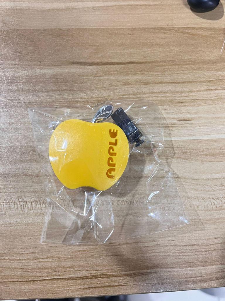 Colorful Apple Car Vent Aromatherapy Pendant - Cute Interior Perfume