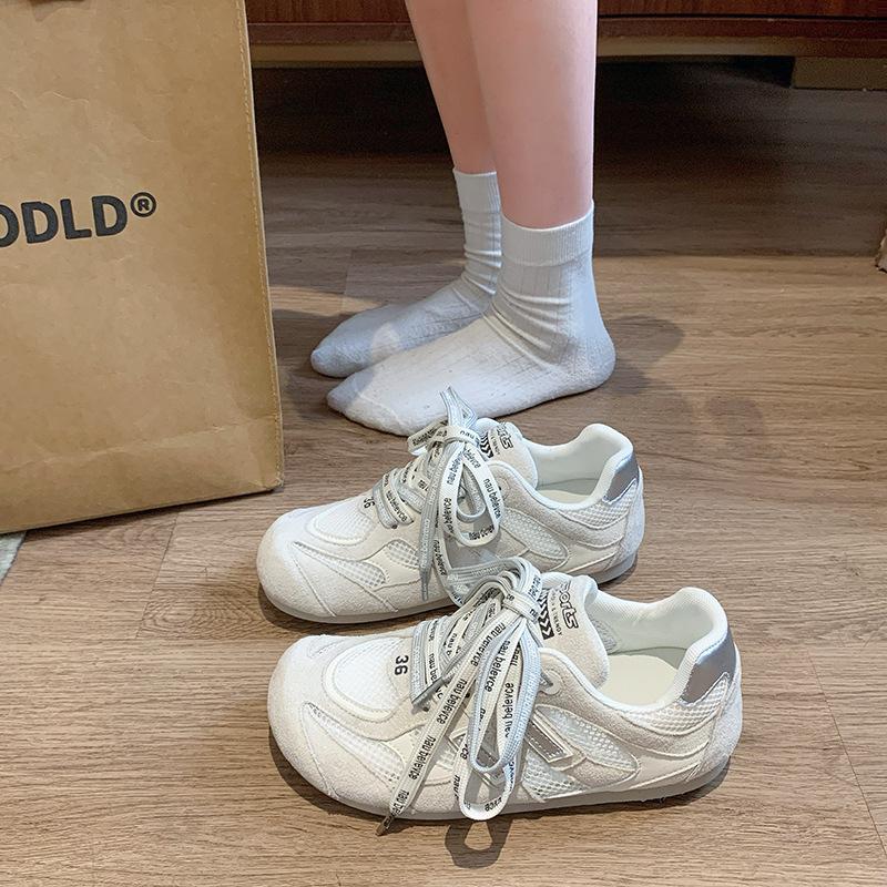 

Super fire soft sole inner height increase German training shoes women s 2025 spring and summer new versatile pair of shoelaces show feet small sports 35