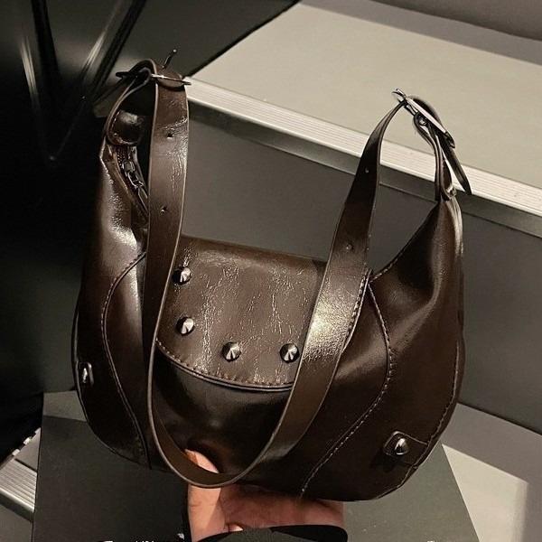 Trendy Rivets, High-end Texture, Large Capacity, Fashionable and Retro, Single-shoulder Crossbody, Underarm Dumpling Bag