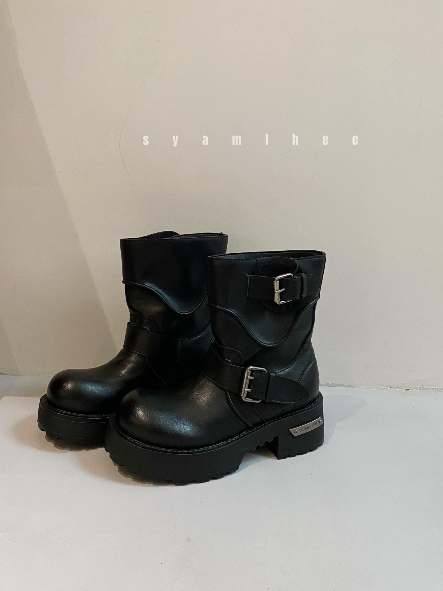 

Martin boots women s 2025 new fashion platform trend explosion non-slip heightening big head short boots versatile low-top shoes 39 чёрный