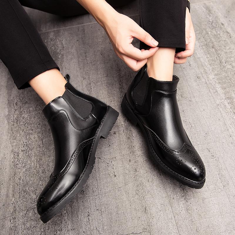 Men’s Brogues Motorcycle Boots Retro Street Style Dress Chelsea Boots Tuxedo Wedding Men Ankle Boots Plus Size