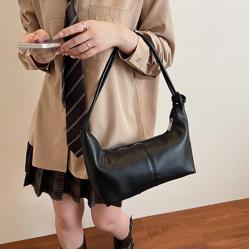 Bag Women's Hand Bag 2025 Early Autumn New Versatile Messenger Bag High Fashion One Shoulder Underarm Dumpling Bag