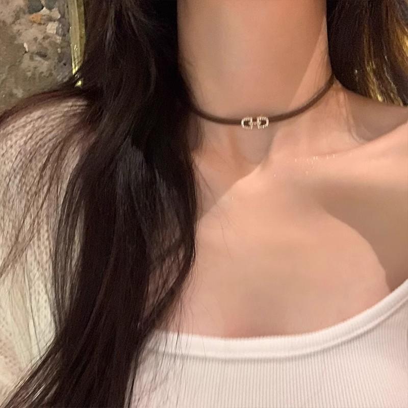 Autumn Maillard Pu Leather Tiger'S Eye Stone Stacked Choker Necklace Women'S Senior Exquisite Sweater Chain Collarbone Chain Neck Chain