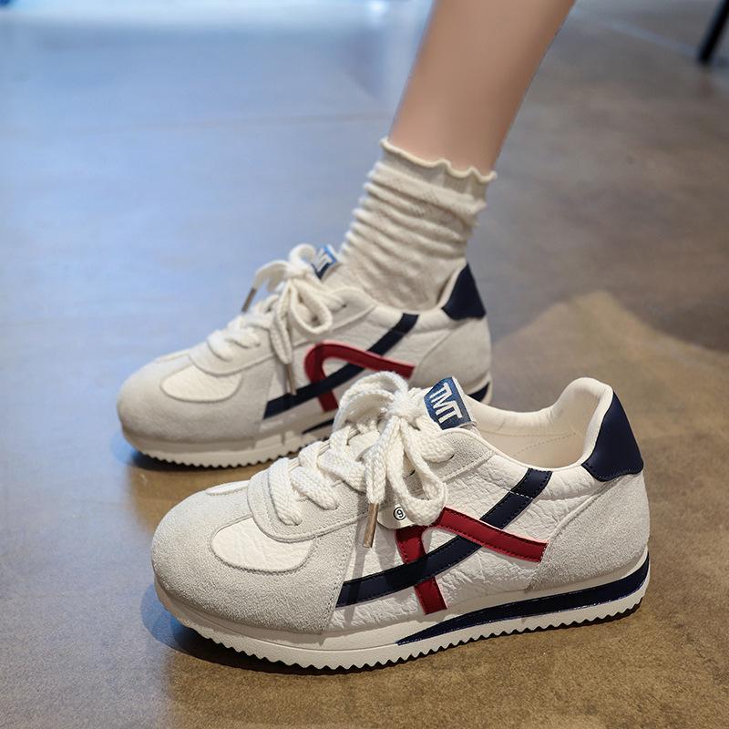 Shoes women's new autumn great-looking inner height-increasing sneakers with skirts fashionable leather