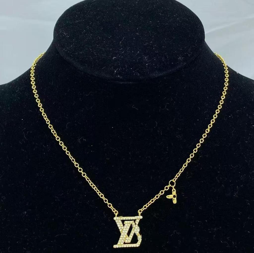 New Donkey Four-Flower Zircon Necklace: High-Quality Classic Four-Leaf Diamond Design