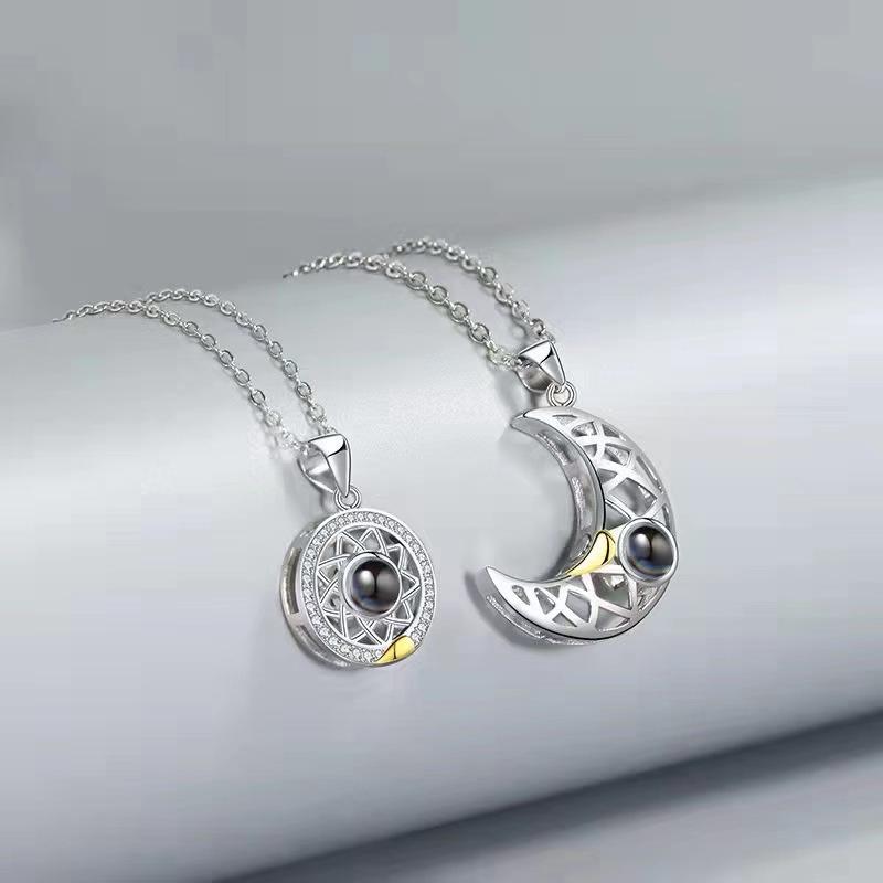 Sun and Moon Couple Projection Necklace for Men and Women, Simple Japanese and Korean Style, 100 Language Pendant, Collarbone Chain, Christmas Gift