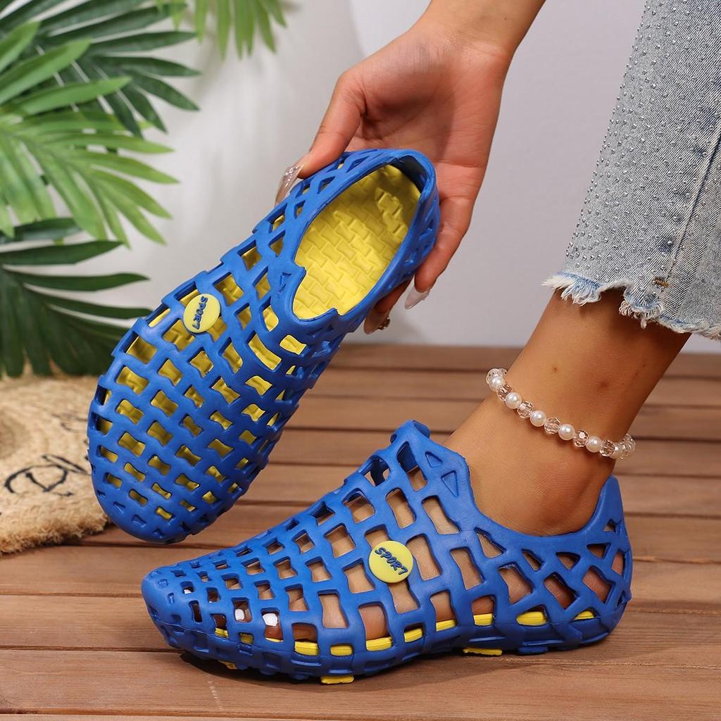 Baotou Beach Shoes, New Summer Non-Slip Sandals, Unisex Style, Women's Shoes, Couple's Outdoor Hole-Patterned Sandals, Women Shoes