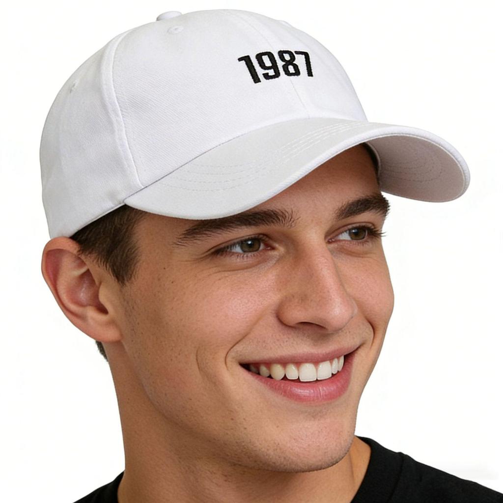 Fashion Letter Baseball Cap: Versatile Sports Hat for Women, Korean Style, Trendy Spring/Summer