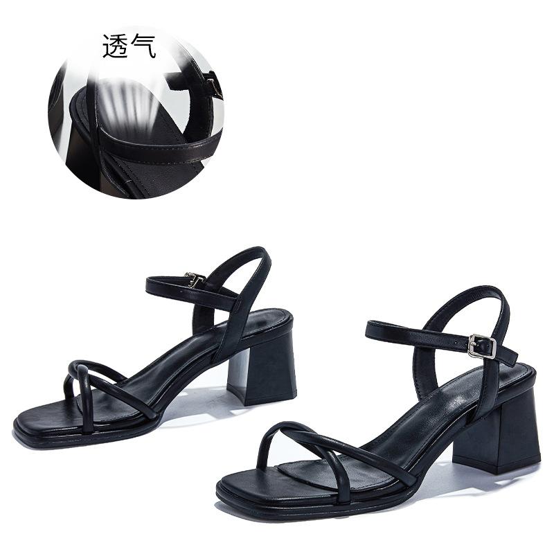

New sandals women are not tired of feet 2025 summer thick heel buckle small fragrant sandals French fairy wind sandals 40 чёрный