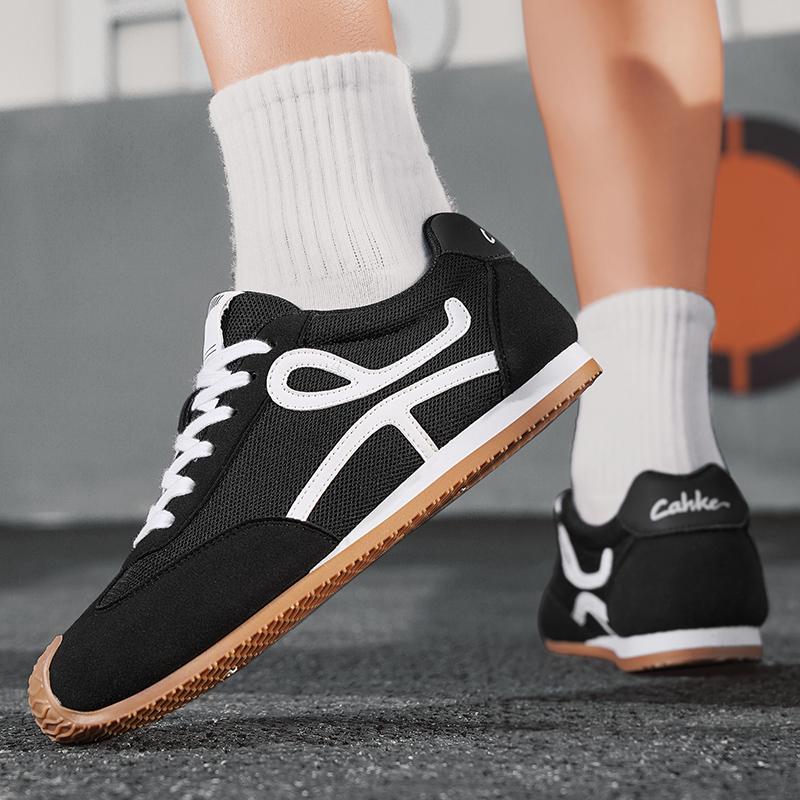 Mode CYYTL Sneaker Atmungsaktive Herrenschuhe Lässig Sommer Outdoor Wandern Sport Laufen Mode Luxus Designer Plateau Tennis Slipper