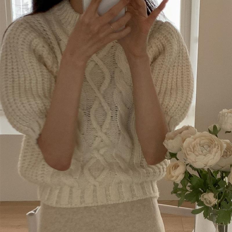 Korean Fashion Twist Crew Neck Short Sleeve Sweater Retro Women Puff Sleeve Sweet Tops Elegant Loose Casual Simple Solid Color Office Sweaters