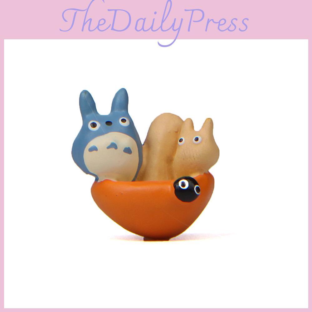 Cartoon My Neighbor Totoro Resin Ornament With Mushroom Design For Office Decor And Gift Giving