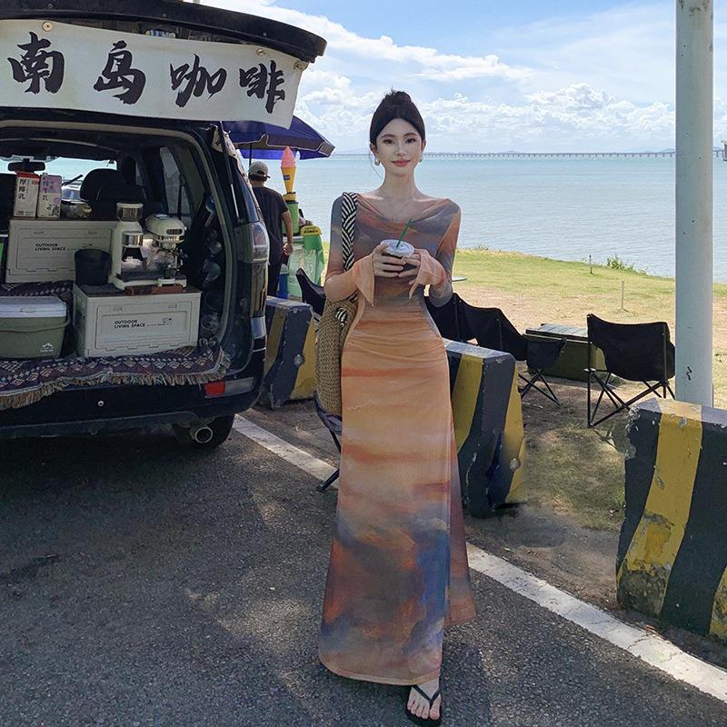Sunset Tie-dye Printing Swing Collar Hip-wrapped Dress, Feminine Temperament, Slim Waist and Thin Seaside Vacation Dress