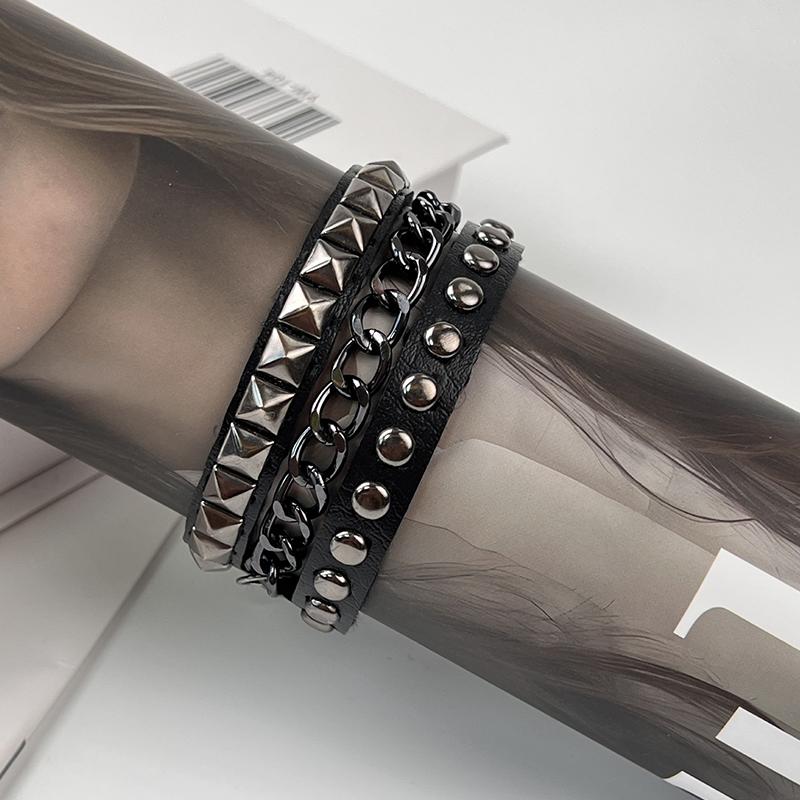 

New Subculture Metal Punk Leather Bracelet Multiple Layers Rivet Chains Bangle Dark Style Personality Jewelry For Women Men one size