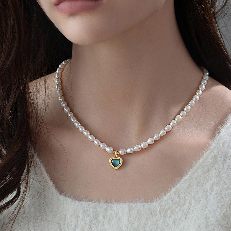 

Love Pendant, Natural Necklace, High-end Feel, Light Luxury Temperament, Versatile Collarbone Chain, Neck Chain 36CM
