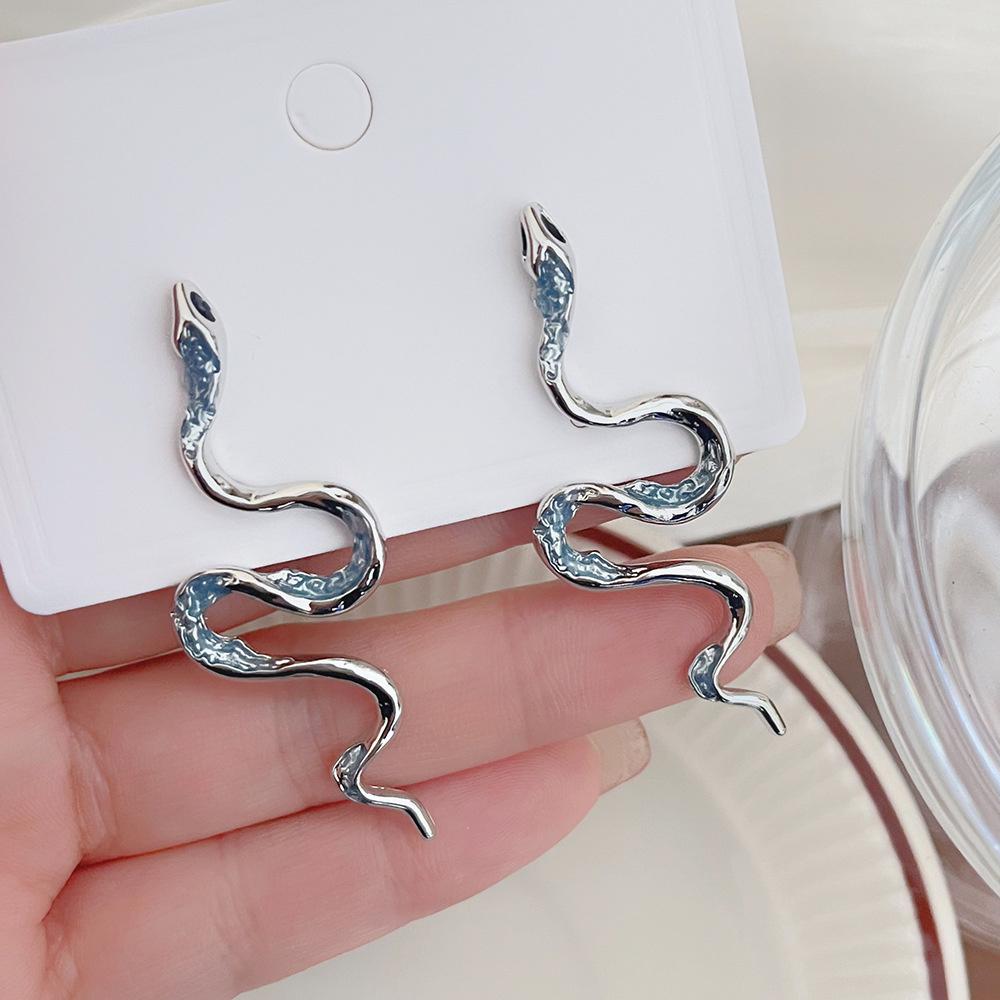 Charm Female Small Snake Animal Stud Earrings Vintage Silver Color Wedding Party Gift  For Women