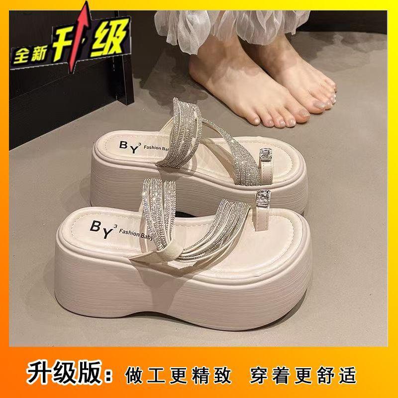 Platform beach shoes cover toe muffin heel women's rhinestone cool slippers 2025 summer new fairy style sandals outside