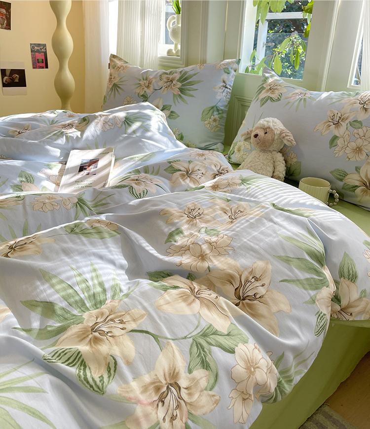 Small Fresh Flower Cotton Printed Three/Four Piece Bedding Set - Flower Simple Water Color