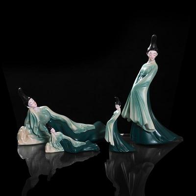 Decoración para el hogar
 – Estatuillas
