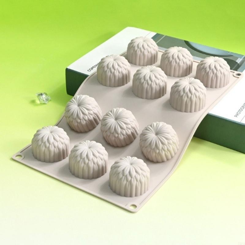 

12 Cavity Flower Chocolate Baking Mould Silicone Mousse Cake Form China Mainland