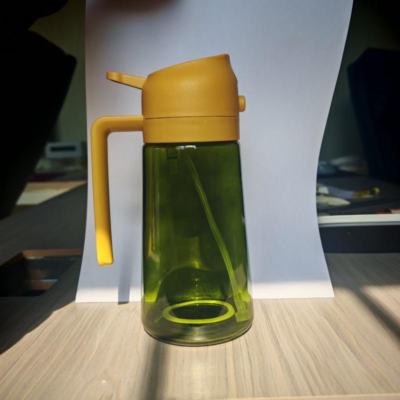 Sticlă de Ulei 2-în-1 Spray și Turnare Sticlă Spray cu Ceață de Ulei Întunecată Blocantă de Lumină Specifica Bucătăriei Pulverizator de Ulei de Măsline cu Funcție Dublă